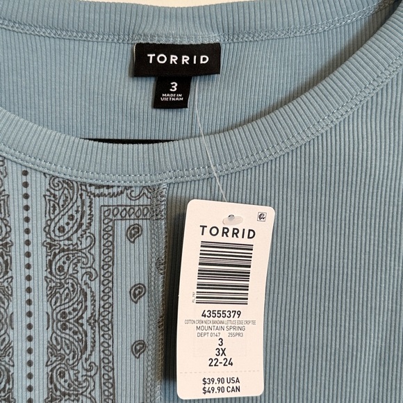 Torrid Cotton Crewneck Bandana Lettuce Edge Crop Tee NWT - Picture 6 of 8